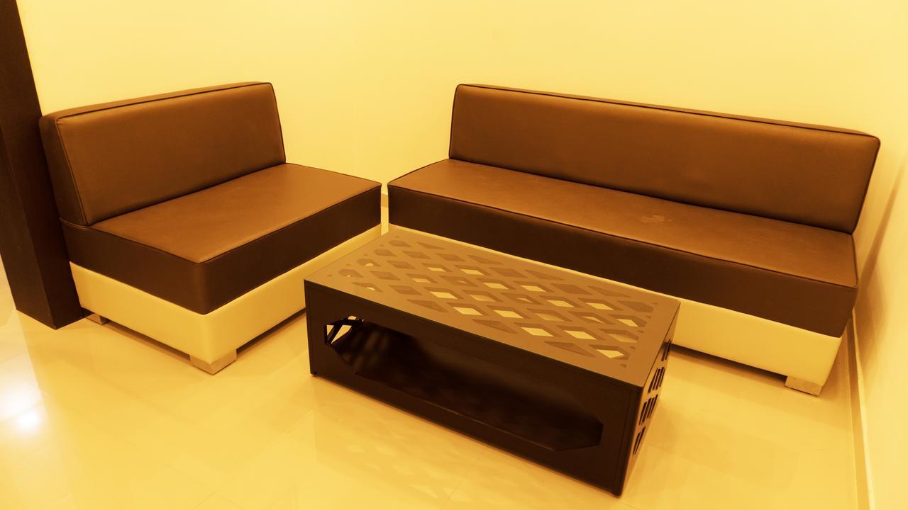 Hotel Max Inn Bhāgalpur Kültér fotó