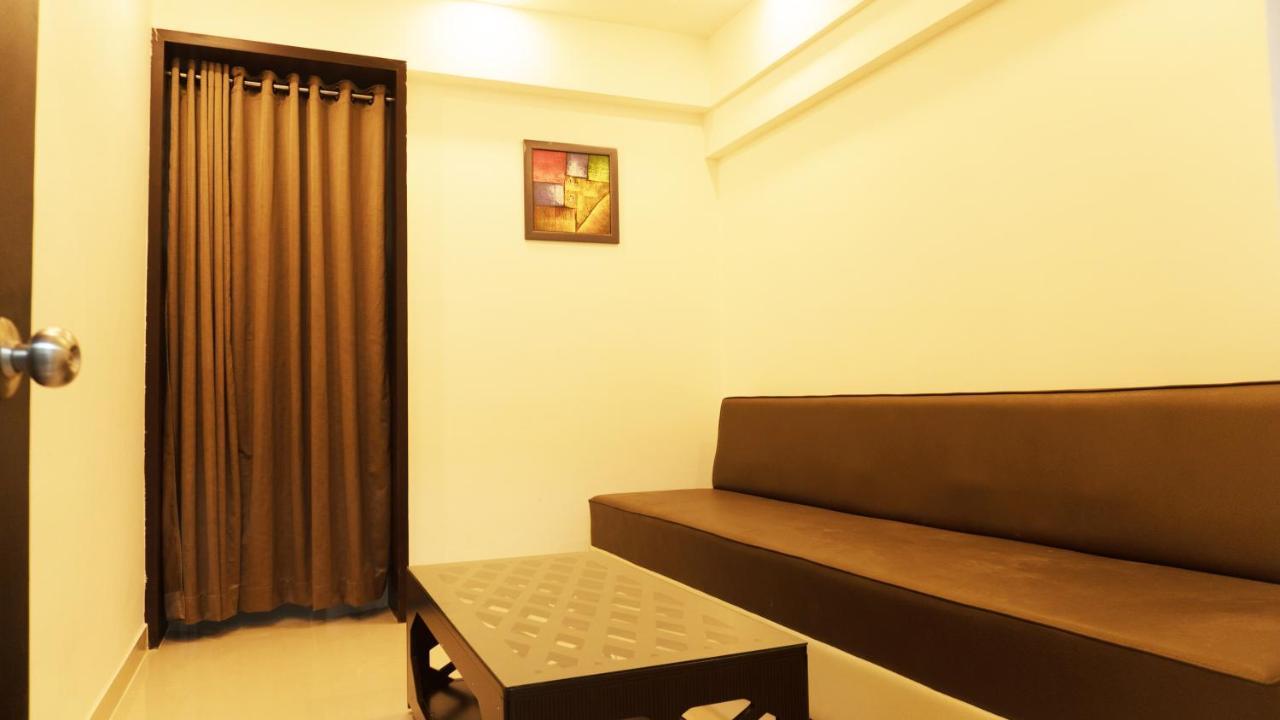 Hotel Max Inn Bhāgalpur Kültér fotó