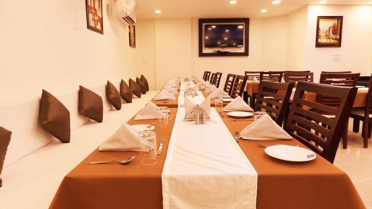 Hotel Max Inn Bhāgalpur Kültér fotó