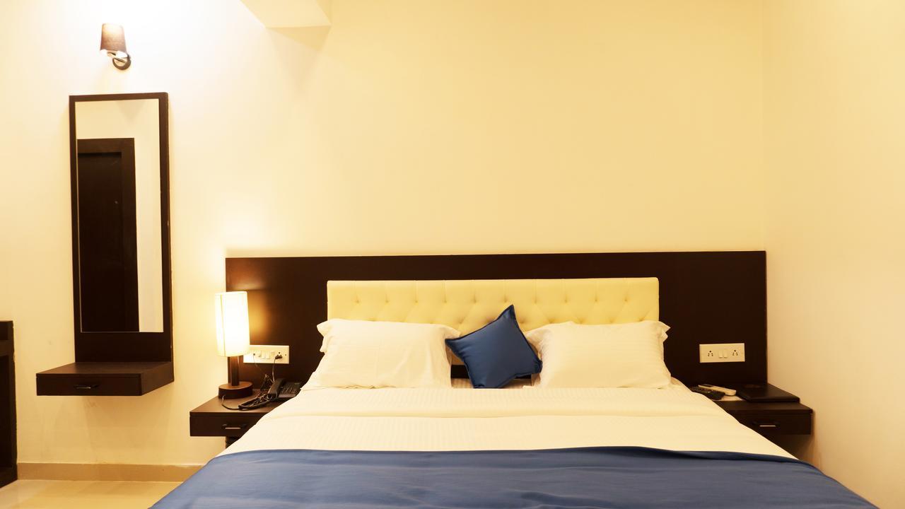 Hotel Max Inn Bhāgalpur Kültér fotó